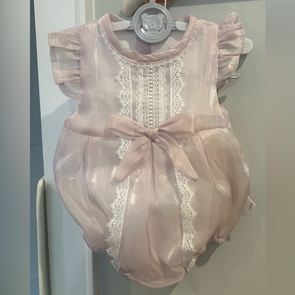 Baby Girl Pink Sheer Lace Romper – Like New (US Size: 6–9 Months)